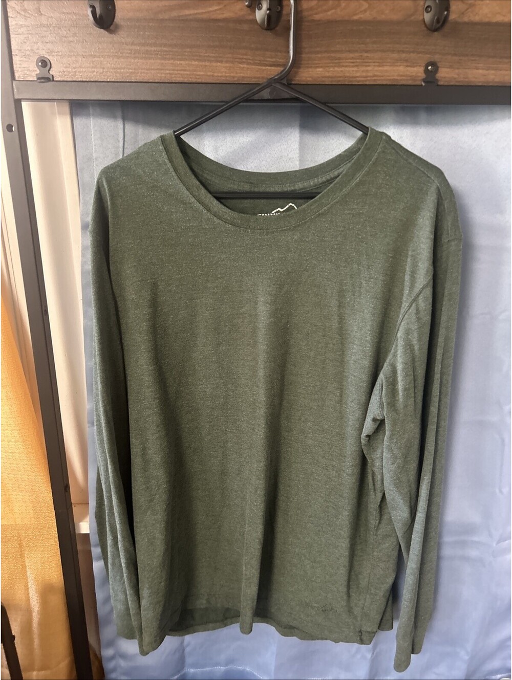 Eddie Bauer Xl Green Long Sleeve Tee